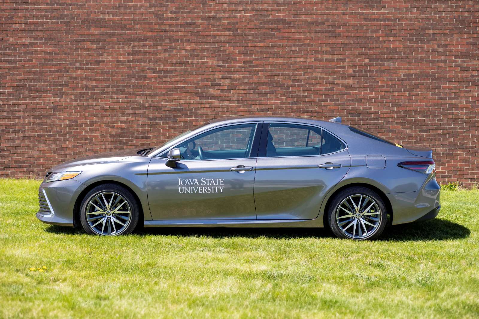 Midsized Hybrid
